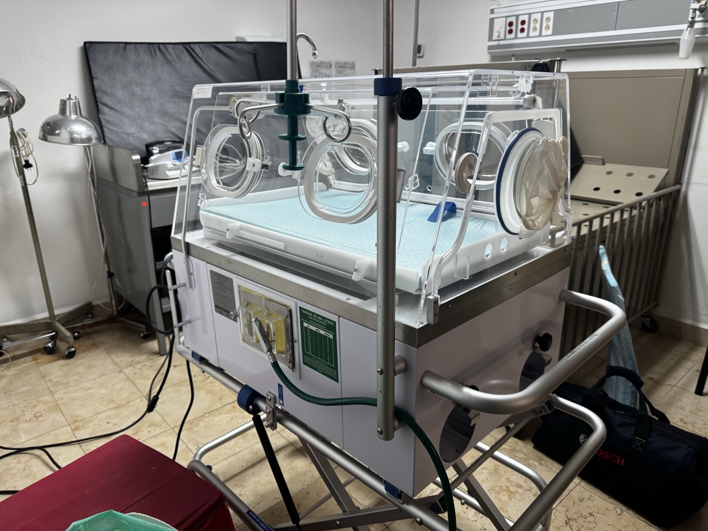 Incubadora neonatal completa